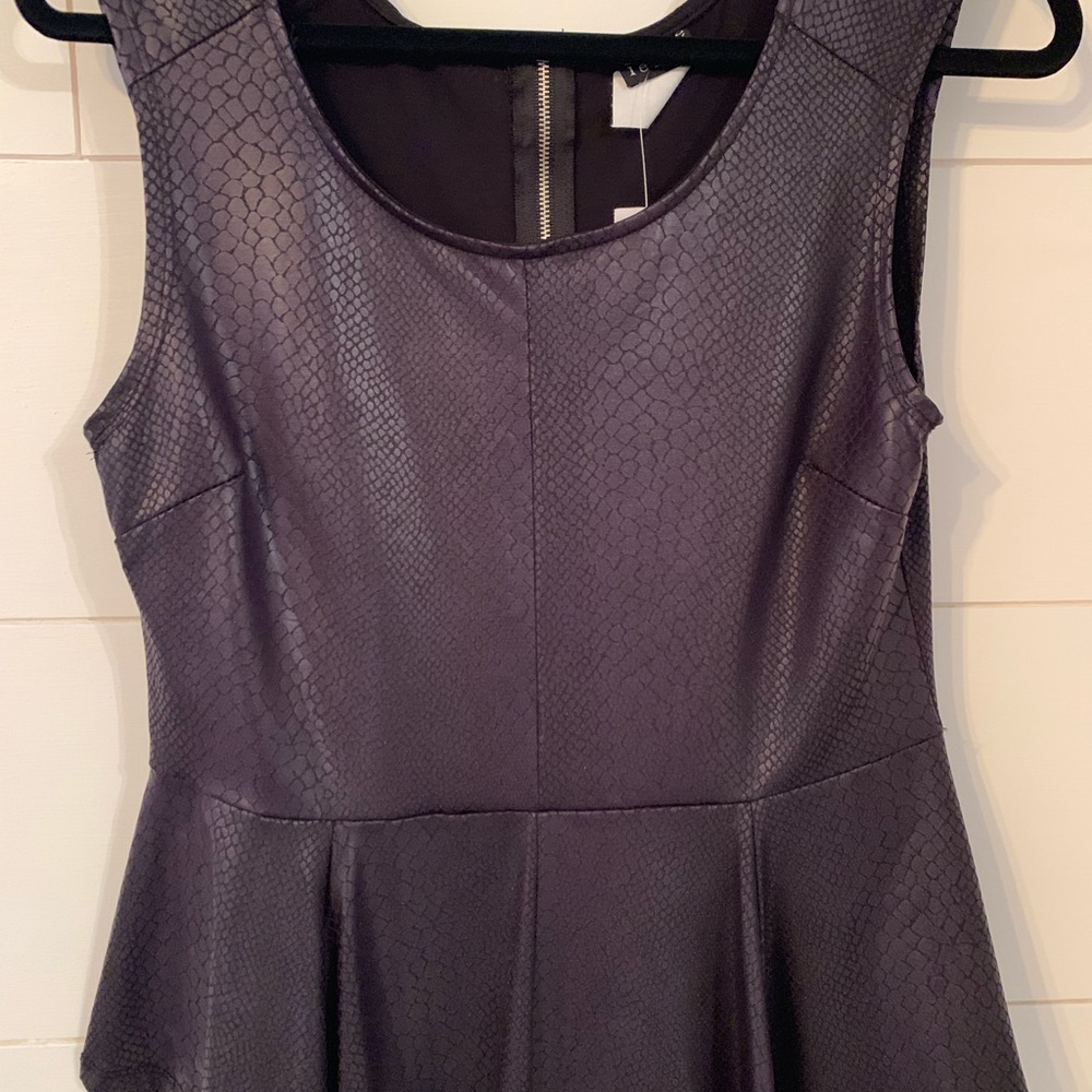 🆕 Joyce Leslie Black sleeveless snake print top